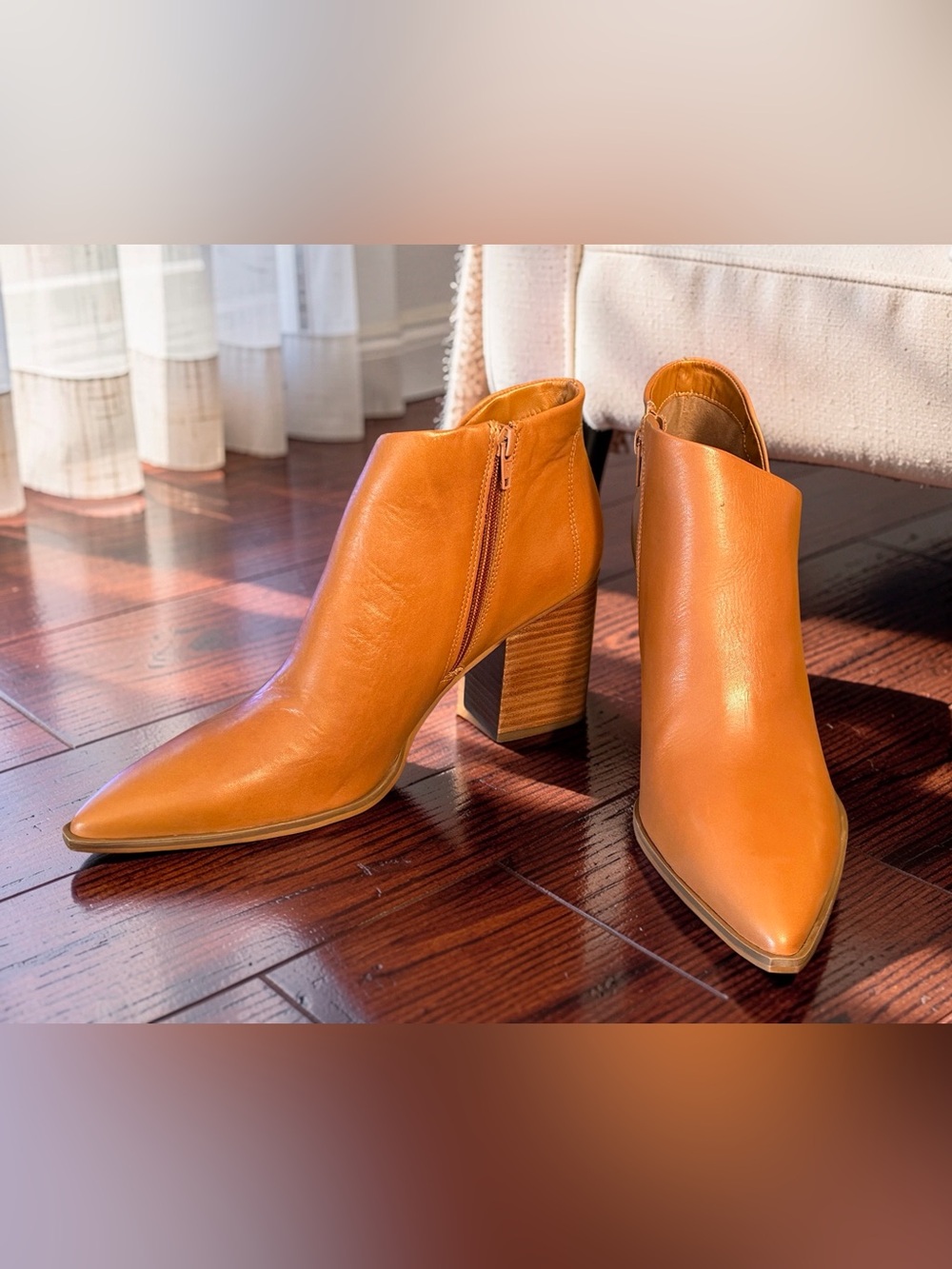 Arezzo NWT Sz 10M Cognac Tan Pointed-Toe Leather Ankle Boots (SH428)
